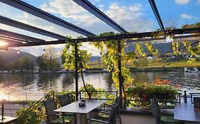 Hotel Haus Burg Metternich